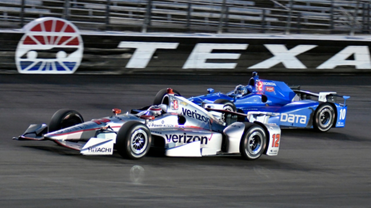 Power wins wild IndyCar race at Texas under caution